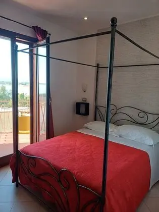 Superior Tek Büyük Yataklı Oda, Balkon, Deniz Manzaralı
