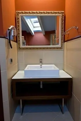 Superior Tek Büyük veya İki Ayrı Yataklı Oda