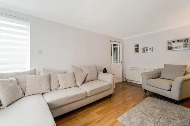 Ev (1 Bedroom)