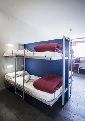 Basic Üç Kişilik Oda, Balkon