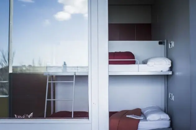 Dört Kişilik Oda, Balkon