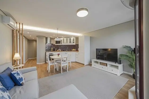 Basic Apart Daire, 2 Büyük (Queen) Boy Yatak, Deniz Manzaralı