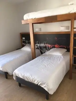 Dört Kişilik Oda, Banyolu/Duşlu, Bahçe Manzaralı (207/208)