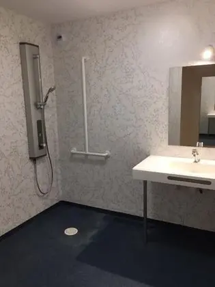 Dört Kişilik Oda, Banyolu/Duşlu, Bahçe Manzaralı (207/208)