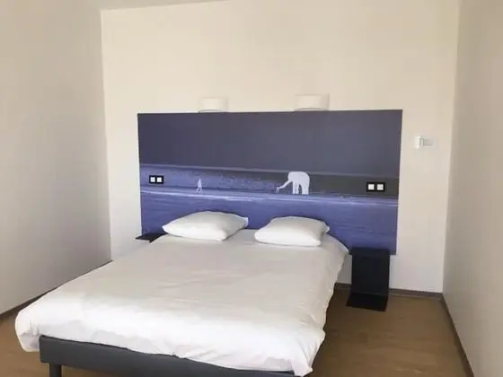 Süit, Banyolu/Duşlu, Kanal Manzaralı (111/110)