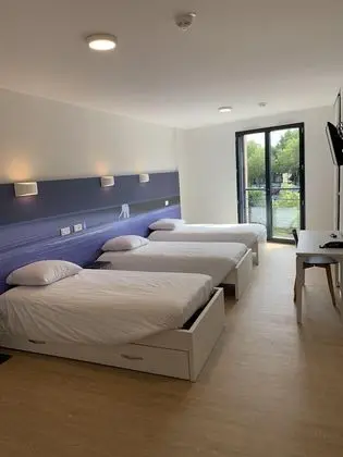 Süit, Banyolu/Duşlu, Kanal Manzaralı (111/110)