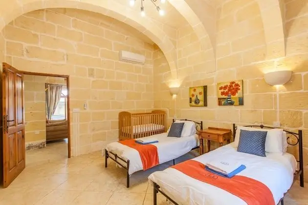Family Ev, Birden Çok Yatak (Centre Island Gozitan Farmhouse &)