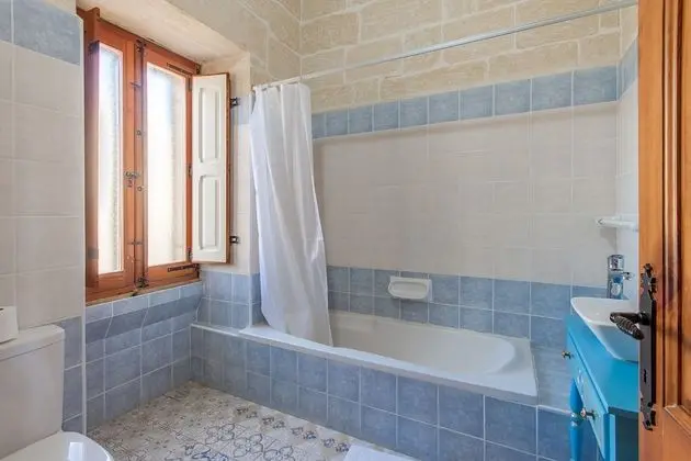 Family Ev, Birden Çok Yatak (Centre Island Gozitan Farmhouse &)