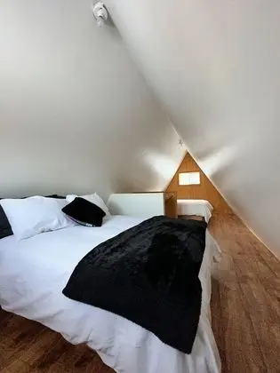 Standard Dağ Evi, Birden Çok Yatak