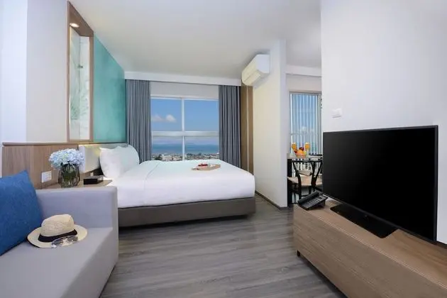 Deluxe King Room