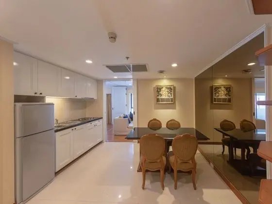 One-bedroom suite