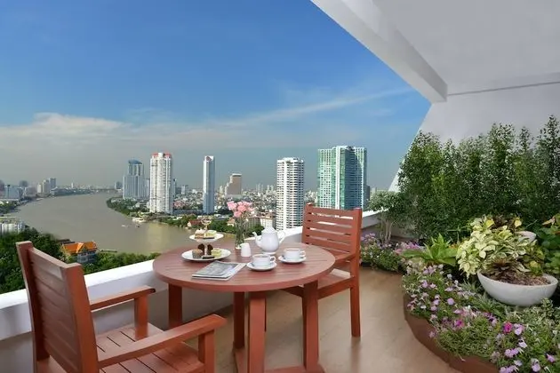 One-bedroom suite