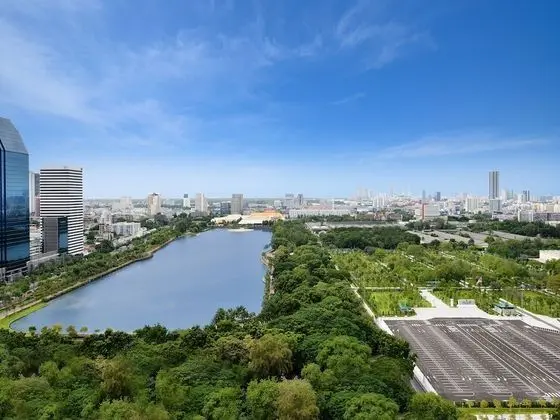 One Bedroom Balcony Suite - Lakeview