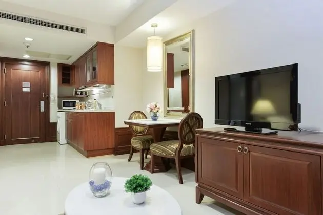 1 Bedroom Suite