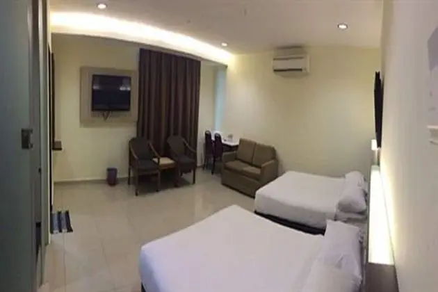 Deluxe Double King Room