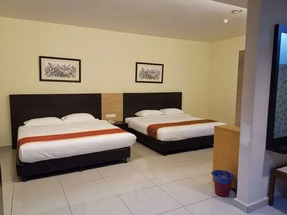 Deluxe Double King Room