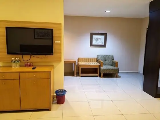 Deluxe Double King Room