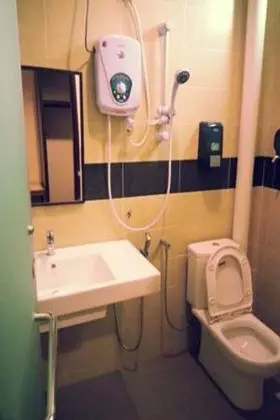 Deluxe Double King Room