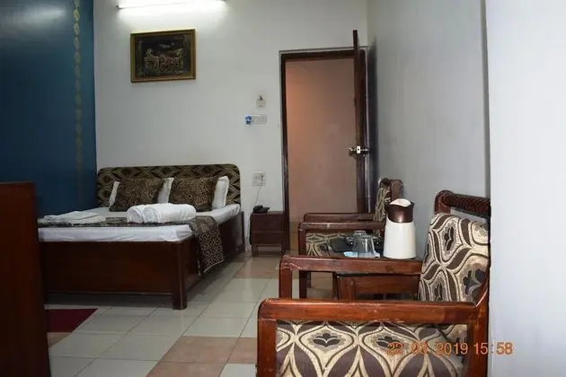 Standard Oda, 1 Büyük (Queen) Boy Yatak, Sigara İçilebilir, Özel Banyo