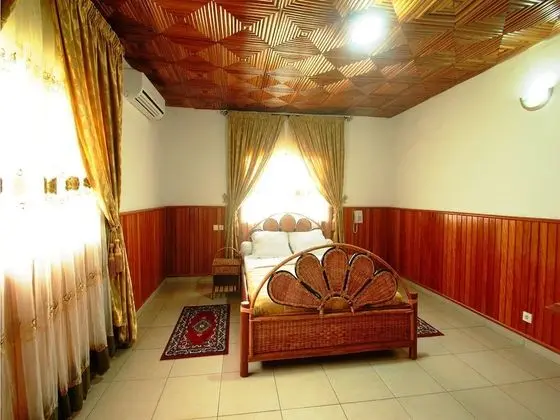 Standard Tek Büyük Yataklı Oda