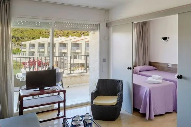 Apart Daire, 2 Yatak Odası, Havuz Manzaralı