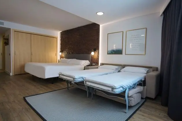 Deluxe Tek Büyük veya İki Ayrı Yataklı Oda, Şehir Manzaralı (2 adults + 2 children)