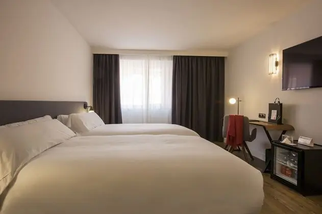 Double or Twin Room, Courtyard View