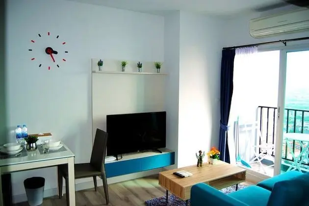 1-Bedroom Apartment (High Floors)
