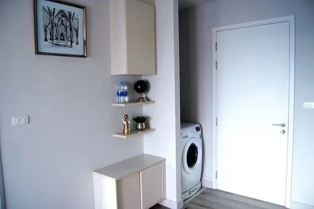 1-Bedroom Apartment (High Floors)