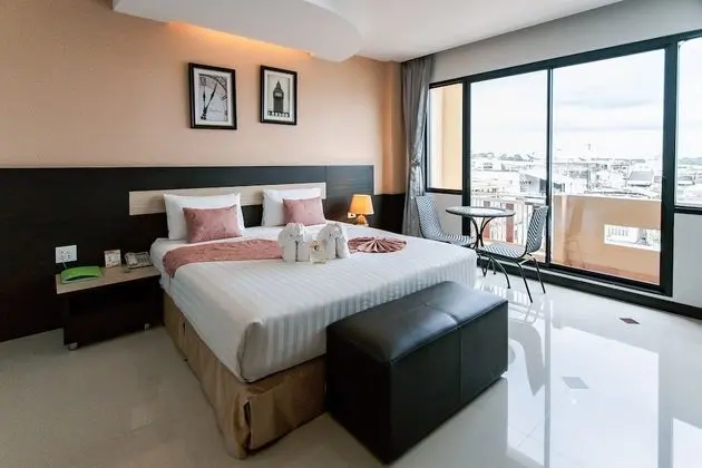 Deluxe Tek Büyük Yataklı Oda