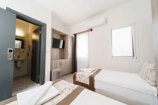 https://images.etstur.com/files/images/hotelImages/TR/58723/l/Costa-Centro-Genel-391405.jpg