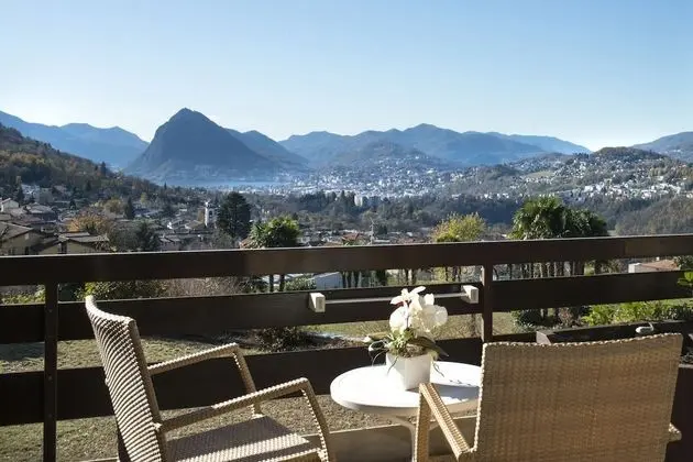 Business Apart Daire, Göl Manzaralı