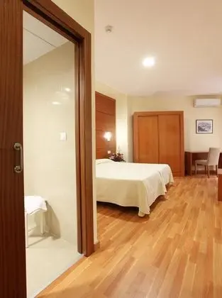 Tek Büyük veya İki Ayrı Yataklı Oda