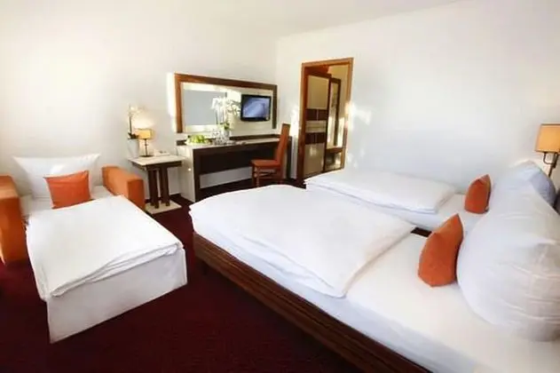 Standard Üç Kişilik Oda