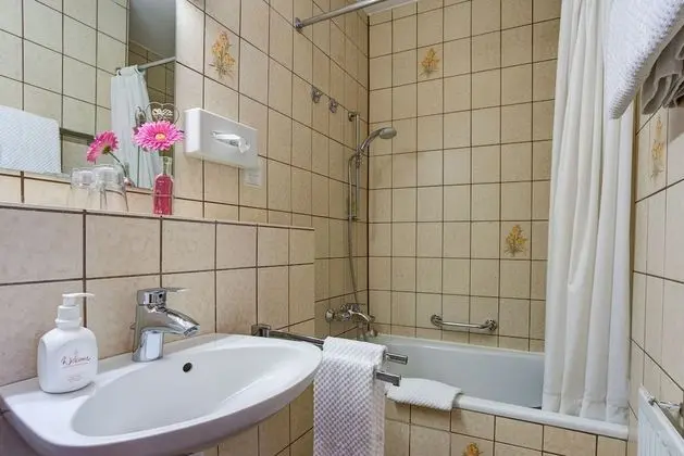 Standard Dört Kişilik Oda