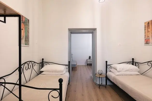 Superior Two Bedroom Apartment with Old Town View