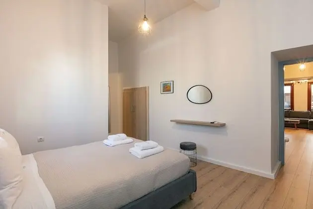 Superior Two Bedroom Apartment with Old Town View