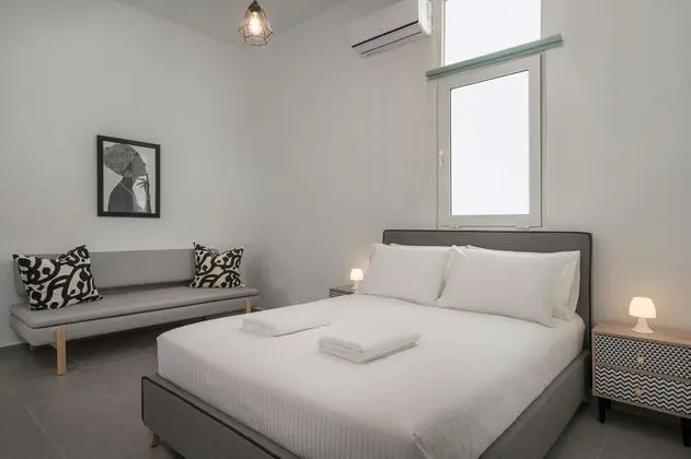 Superior Two Bedroom Apartment with Old Town View