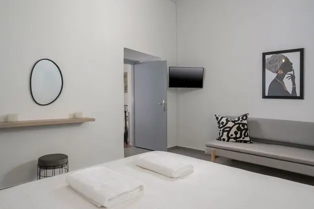 Superior Two Bedroom Apartment with Old Town View