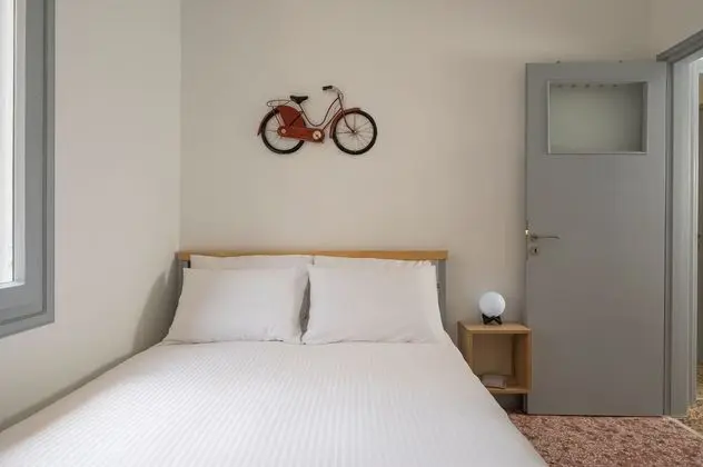 Two Bedroom Apartment with Old Town View