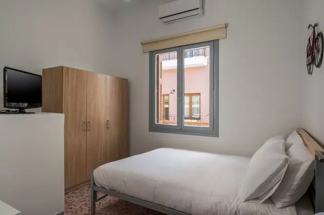 Two Bedroom Apartment with Old Town View