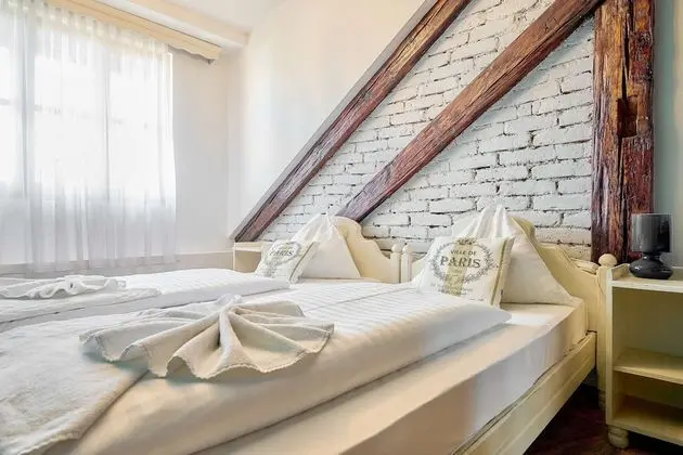 Süit, Birden Çok Yatak, Küvet (Cozy Sitting Corner)
