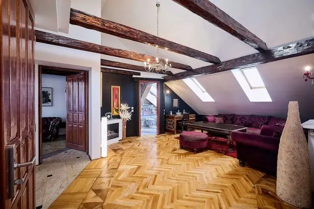 Süit, Birden Çok Yatak, Küvet (Cozy Sitting Corner)