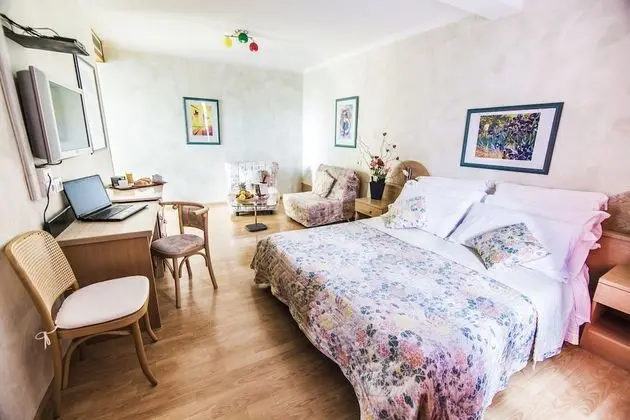 Standard Üç Kişilik Oda