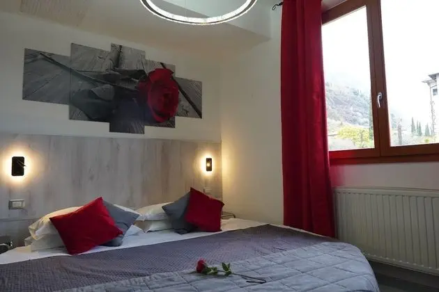 Romantic Üç Kişilik Oda