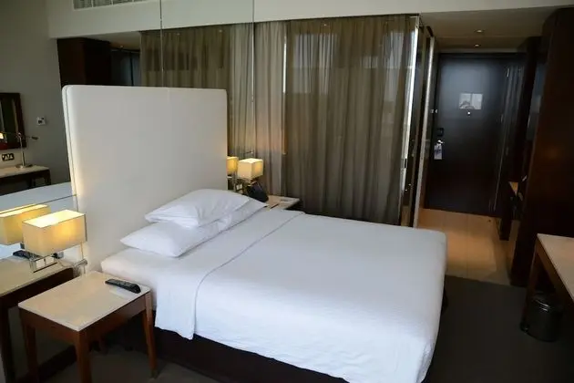 Oda, 1 Büyük (Queen) Boy Yatak, Havuz Manzaralı, Köşe