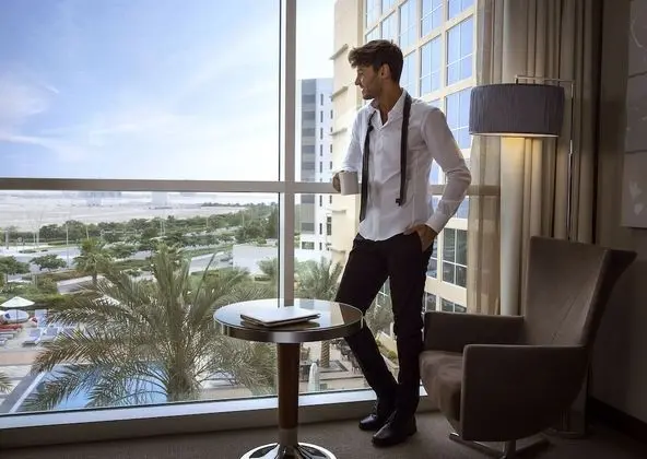 Oda, 1 Büyük (Queen) Boy Yatak, Havuz Manzaralı, Köşe