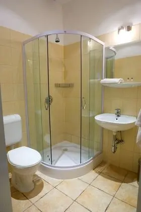 Standard Tek Büyük veya İki Ayrı Yataklı Oda