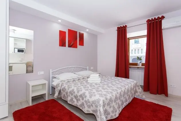 Tek Büyük Yataklı Oda, Sigara İçilmez, Balkon