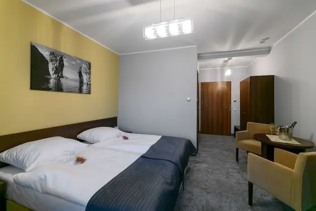 Comfort Tek Büyük veya İki Ayrı Yataklı Oda